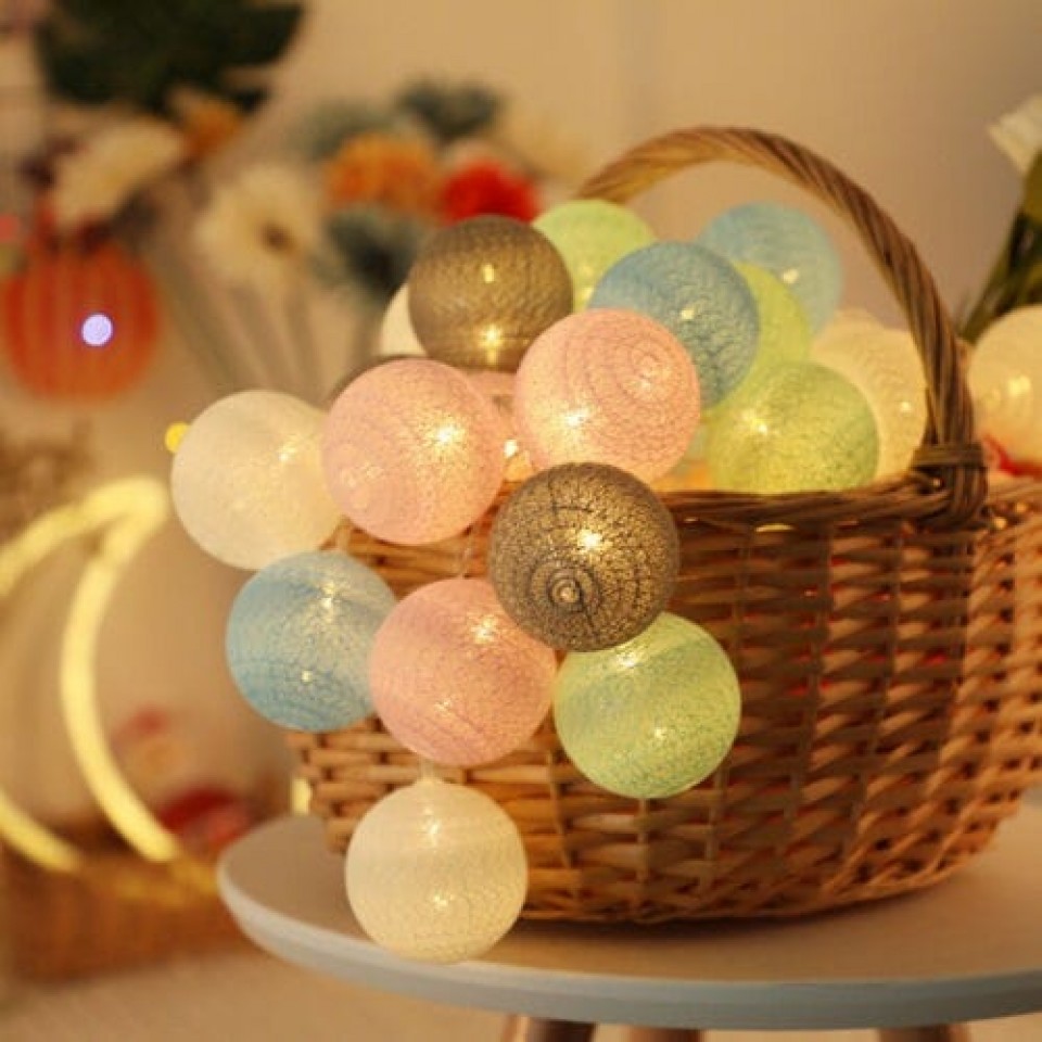 Διακοσμητικές Μπάλες Cotton Balls με LED Φωτάκια με Καλώδιο και Φις Candy