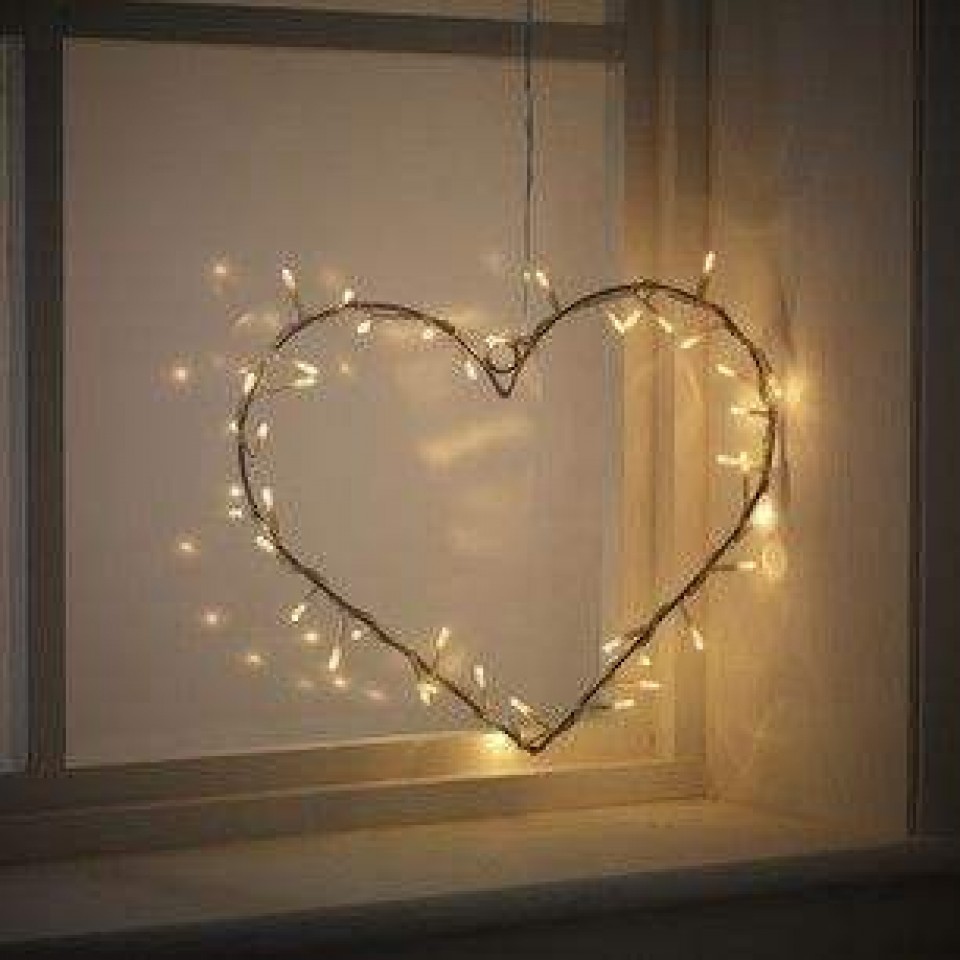 Valentines Day Lighting Heart with 100 Warm white String lights